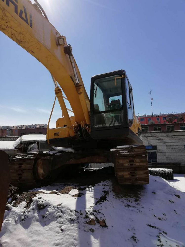 玉柴yc230lc-8 挖掘机