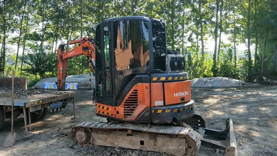 日立zx50 挖掘机
