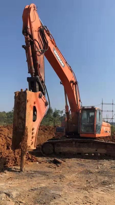 斗山dx420lc 挖掘机