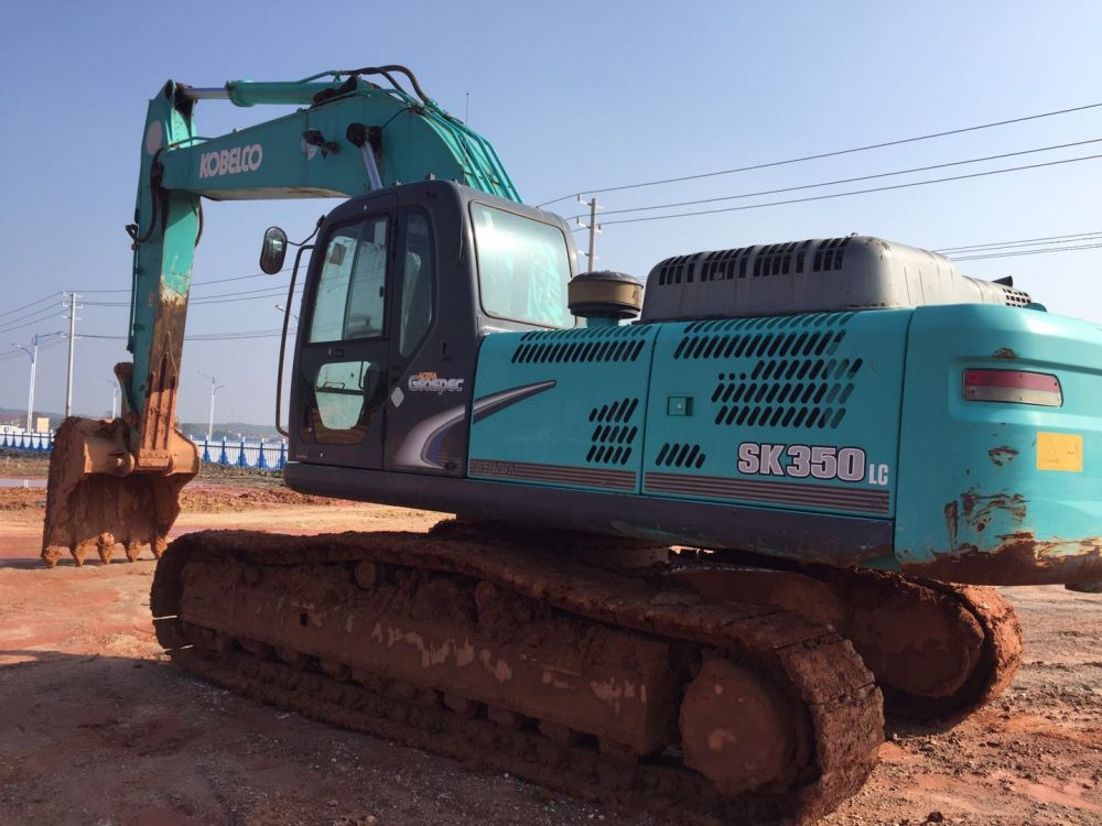 神钢sk350超8挖掘机