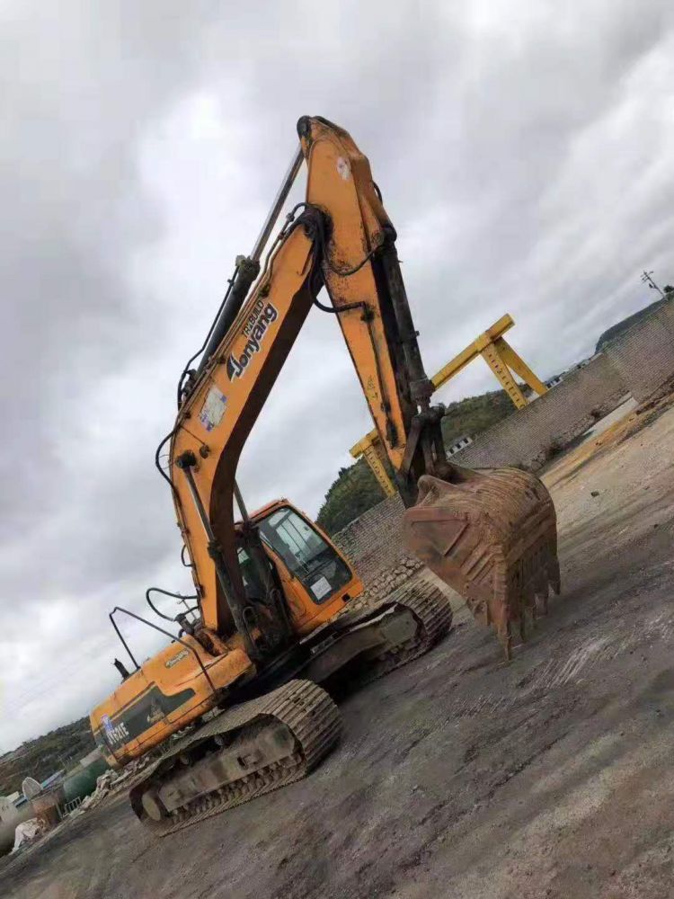 詹阳动力jyl210挖掘机