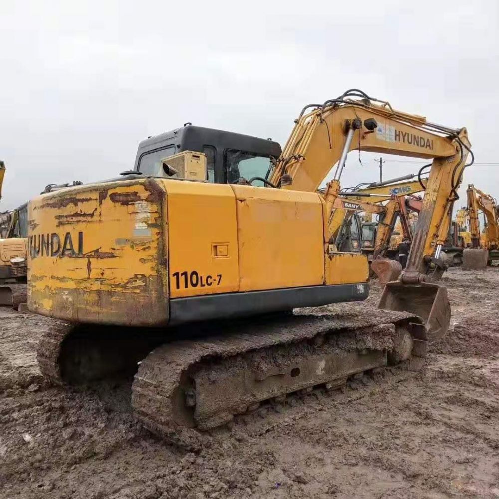 现代r110-7 挖掘机