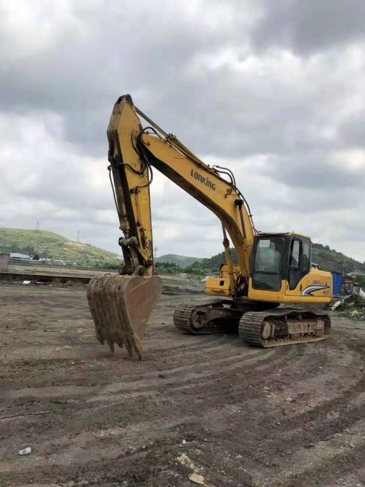 龙工lg6215 挖掘机