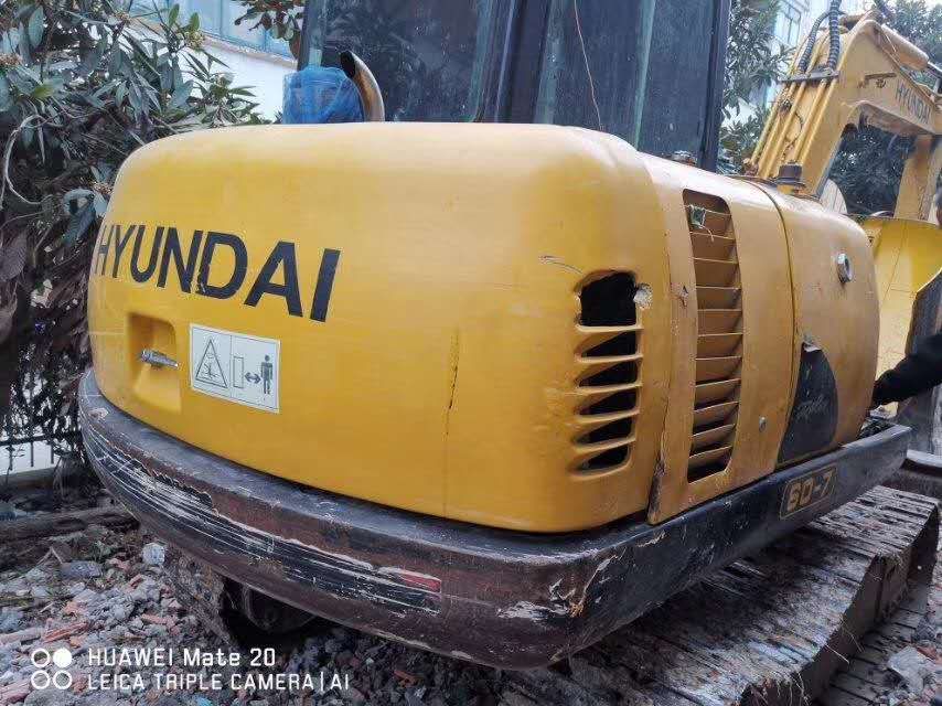 现代r60-5 挖掘机