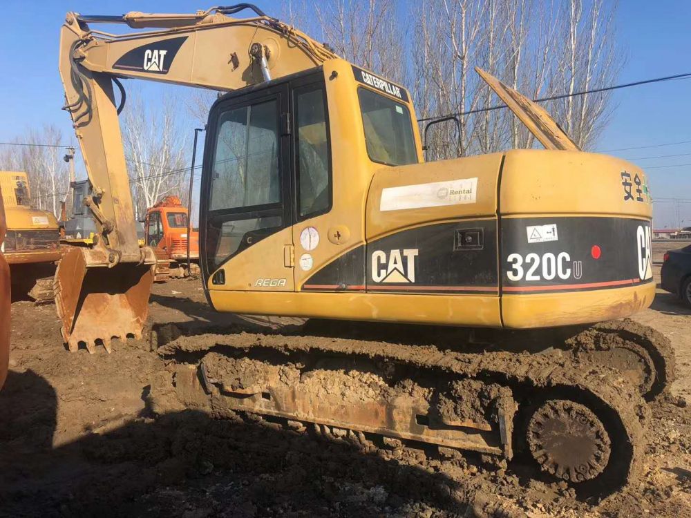 卡特彼勒320cu挖掘机