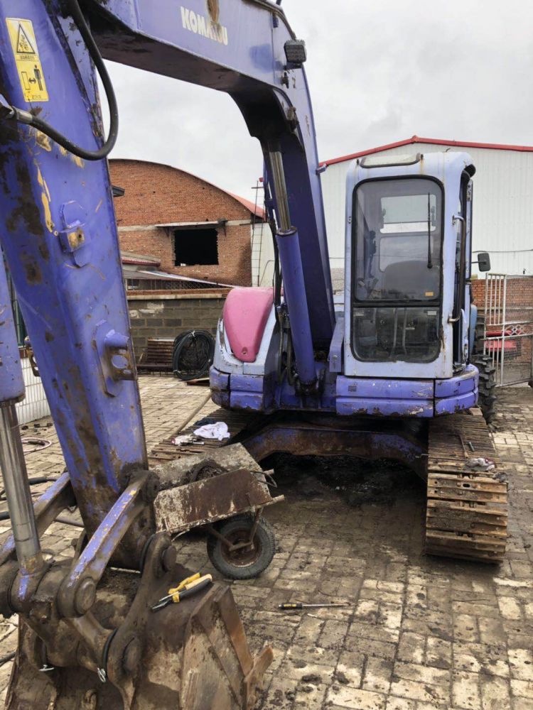 小松pc75uu 挖掘机