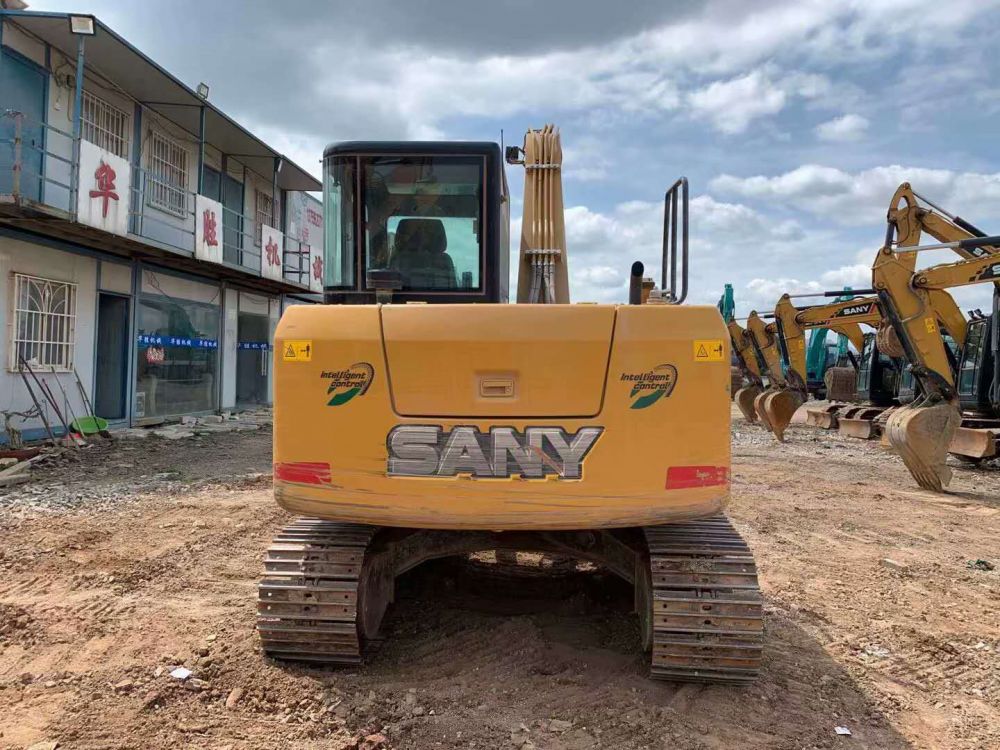 三一重工sy75c10挖掘机