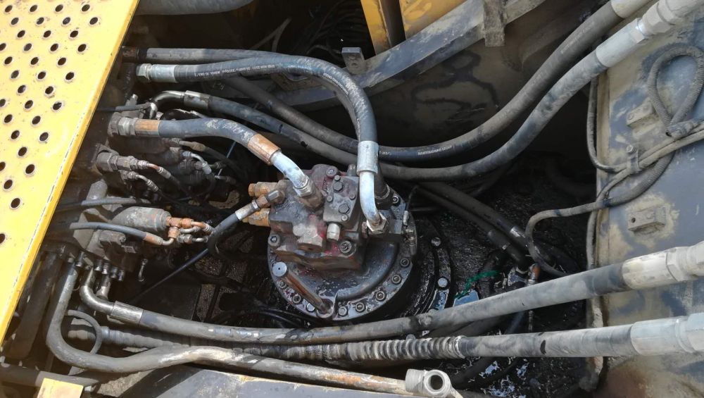 实拍照片20090722号,2011-9的车,液压泵前几天换的第一油压的,16800