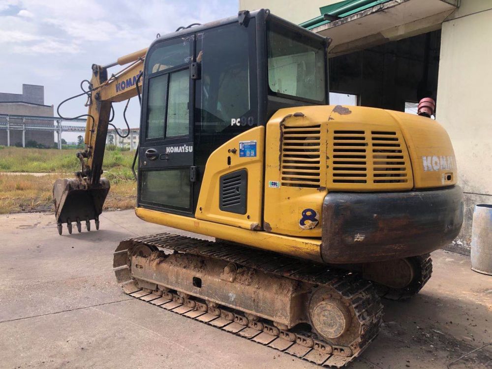 小松pc608挖掘机