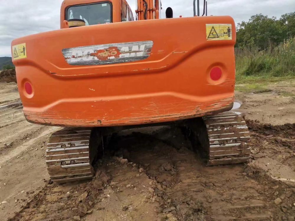 斗山dx120挖掘机