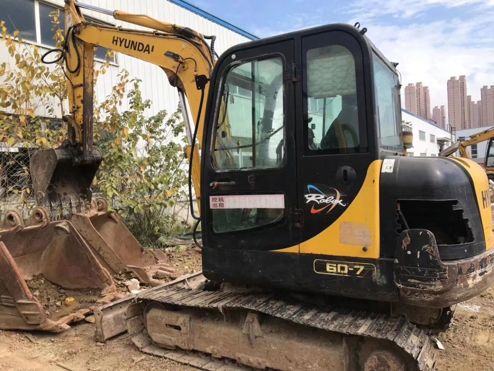 现代r607挖掘机