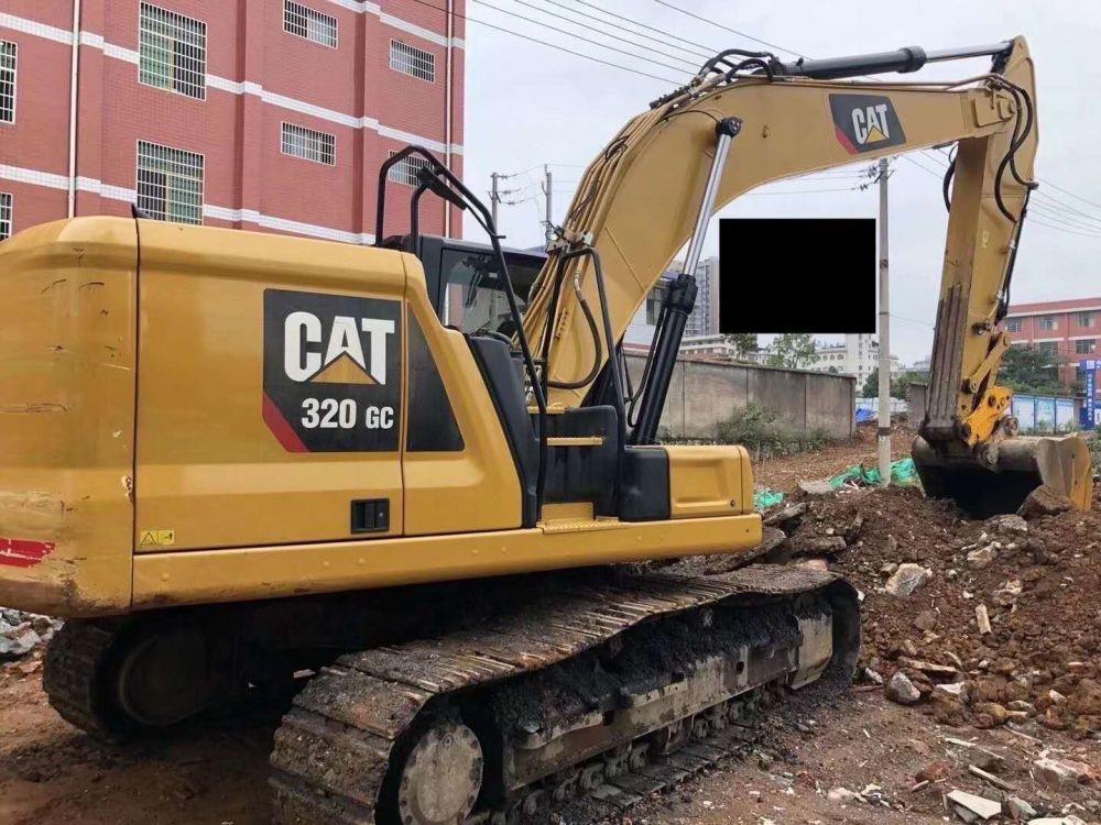 实拍照片出售  19年出产卡特320gc 只做了2500小时吨位:20吨年限:2019