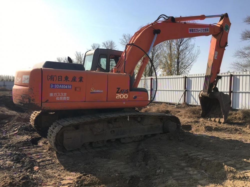 日立zx200-6 挖掘机